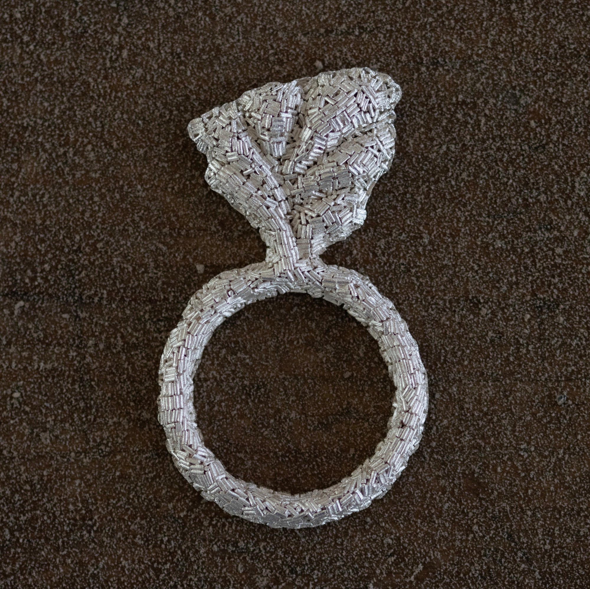 white pollen ring